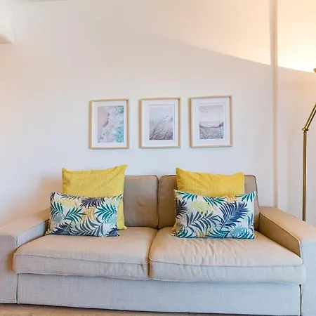Guestready - Sunny Lisbon Apartment For 2